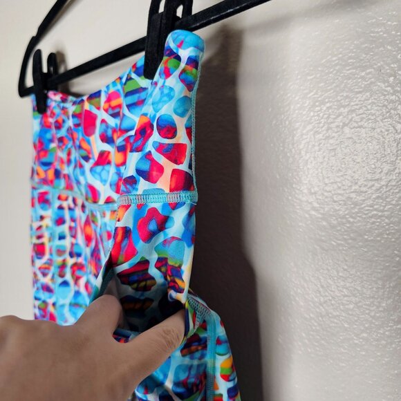 Constantly Varied Gear XS Exotic Bright  Leopard Print Crop Leggings Pockets - Picture 4 of 10